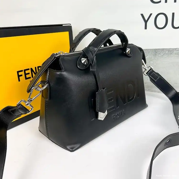 Affordable Way Medium Calf ROMA Leather Black Bag Fendi Logo In Boston By The 0515